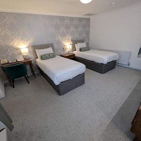 The Walnut Tree Hotel Bridgwater Bagian luar foto