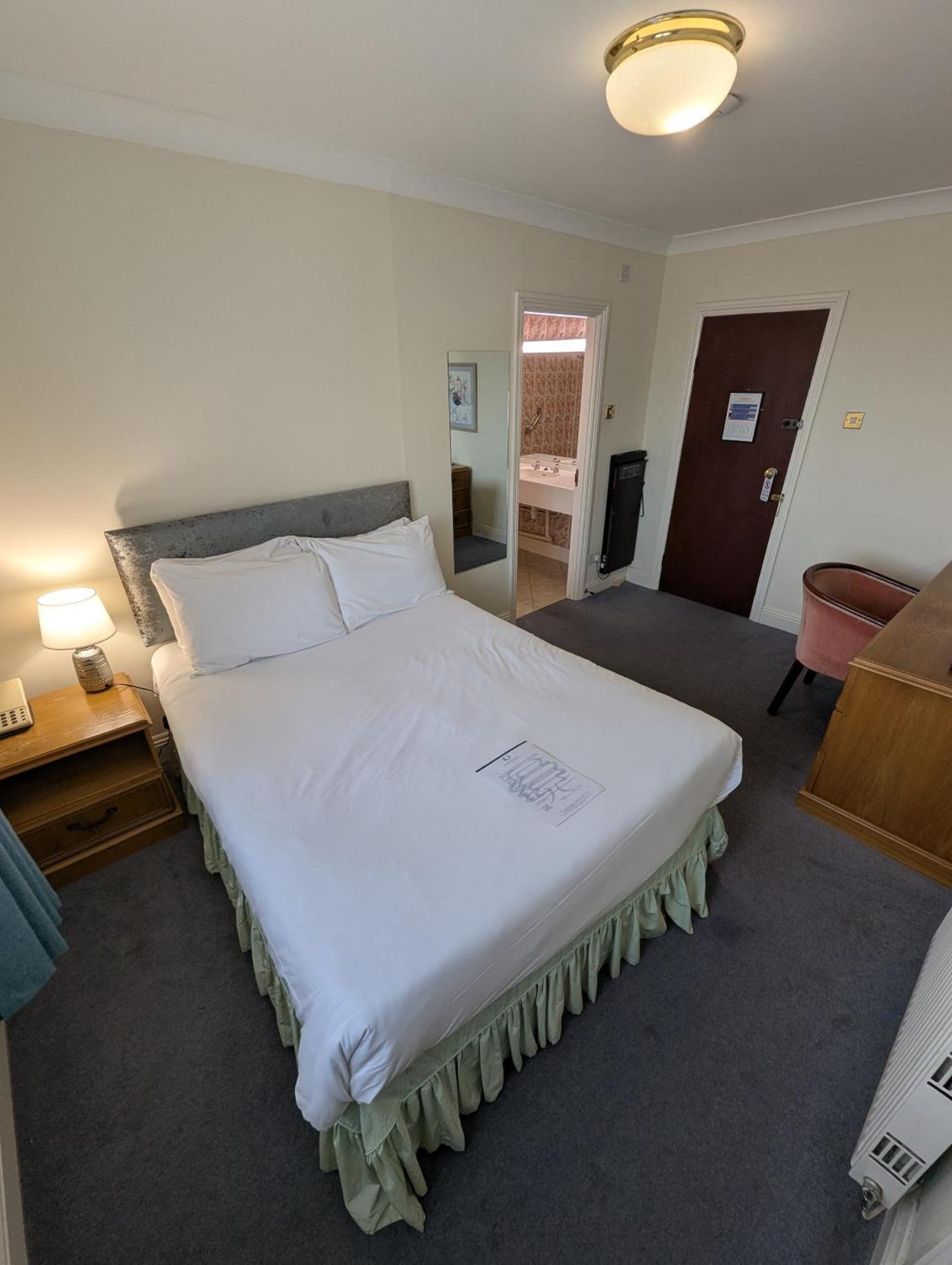 The Walnut Tree Hotel Bridgwater Bagian luar foto