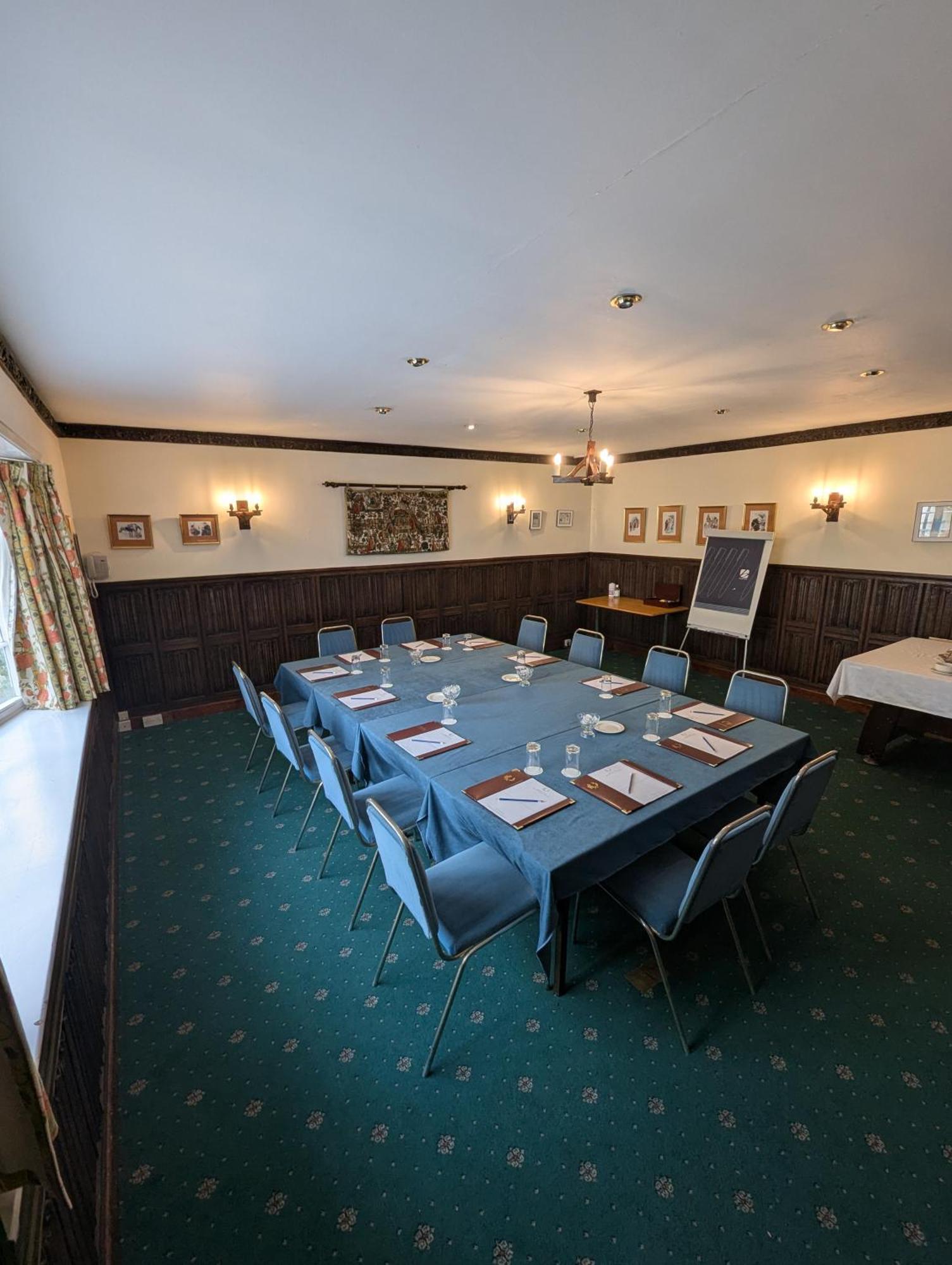 The Walnut Tree Hotel Bridgwater Bagian luar foto