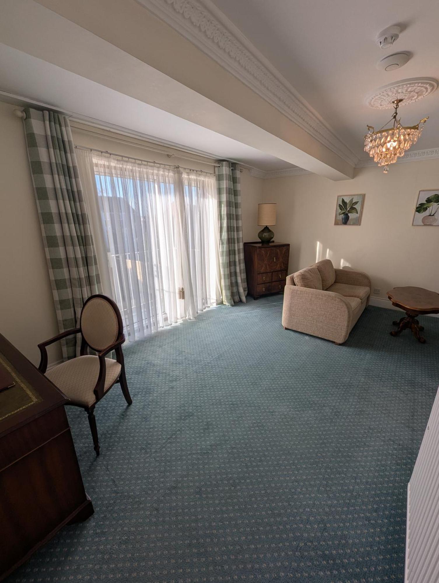 The Walnut Tree Hotel Bridgwater Bagian luar foto