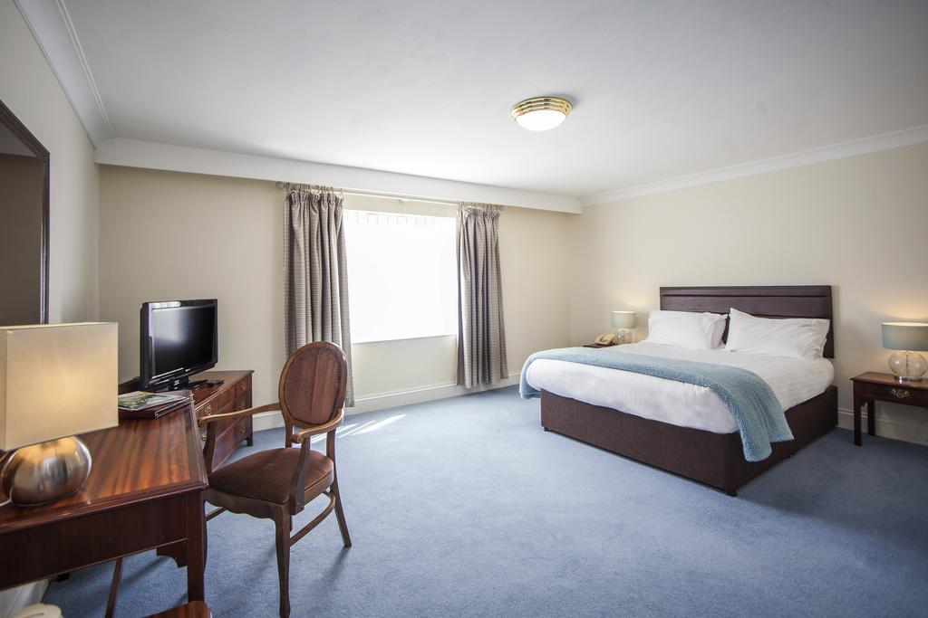 The Walnut Tree Hotel Bridgwater Bagian luar foto