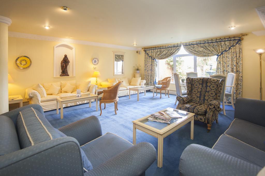 The Walnut Tree Hotel Bridgwater Bagian luar foto