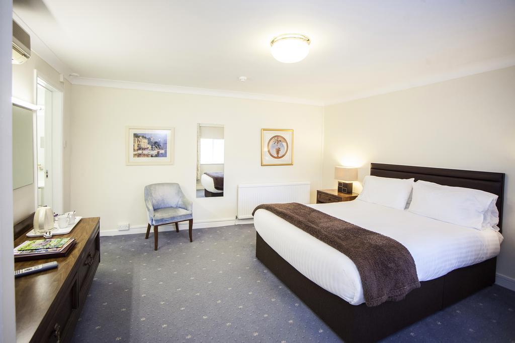 The Walnut Tree Hotel Bridgwater Bagian luar foto