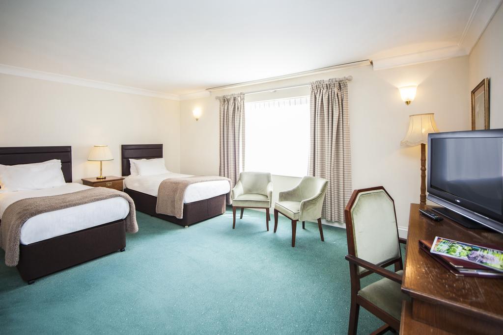 The Walnut Tree Hotel Bridgwater Bagian luar foto
