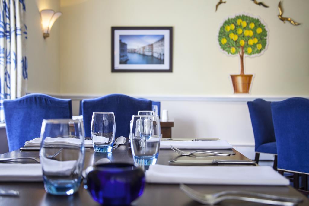 The Walnut Tree Hotel Bridgwater Bagian luar foto
